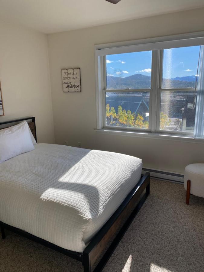 Central Lake Placid Mountain Views Esterno foto